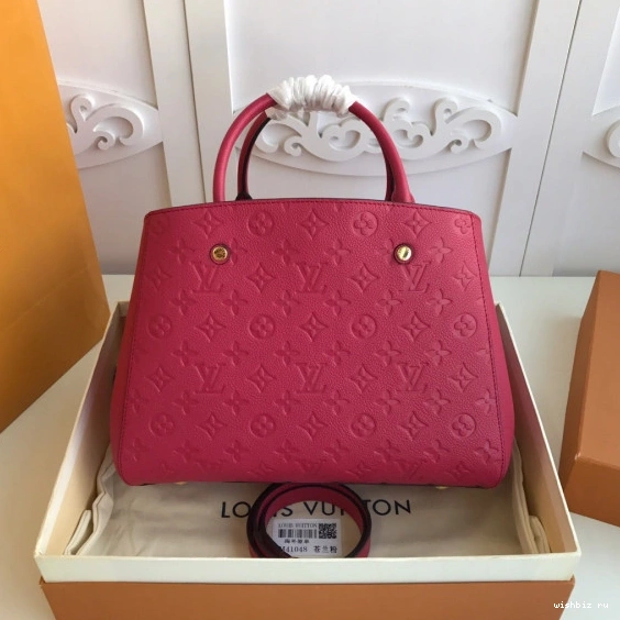 WIS MM MONTAIGNE LOUIS VUITTON 0118